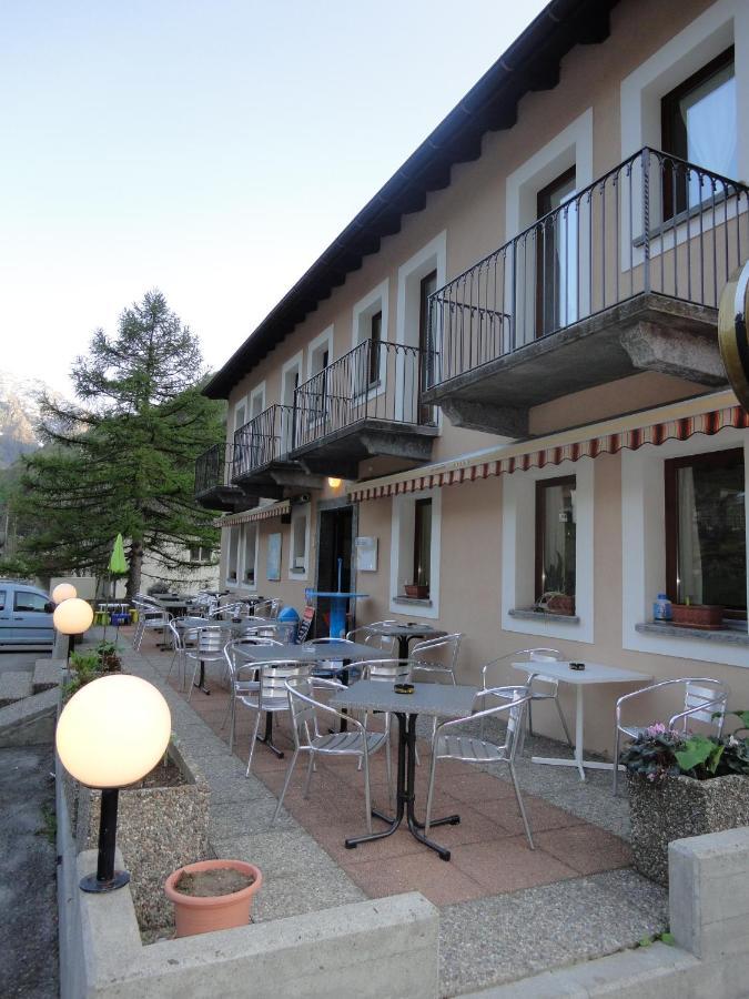 Ristorante Garni Lavizzara Hotel Sornico Eksteriør billede