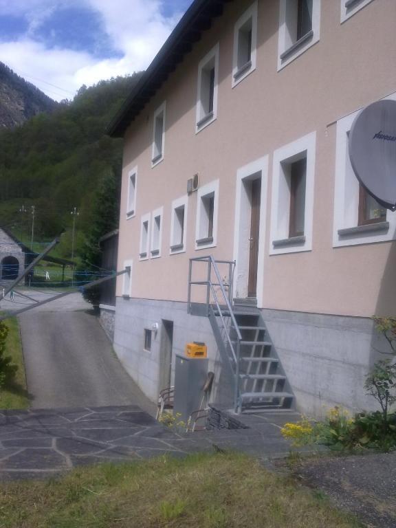 Ristorante Garni Lavizzara Hotel Sornico Eksteriør billede