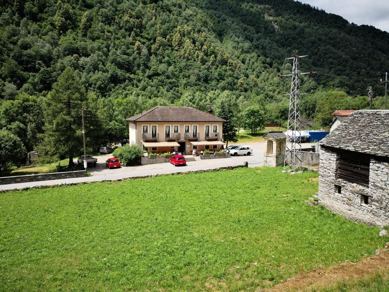 Ristorante Garni Lavizzara Hotel Sornico Eksteriør billede